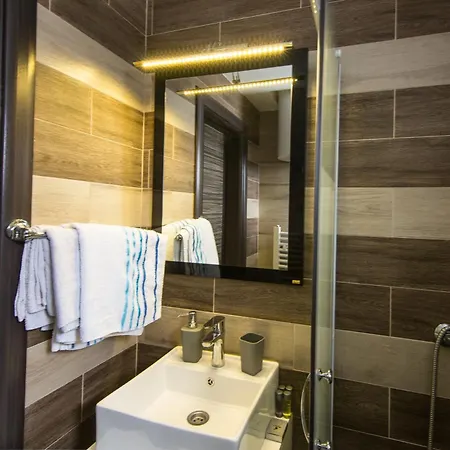 Blue House Apartment *