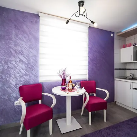 Blue House Apartman *