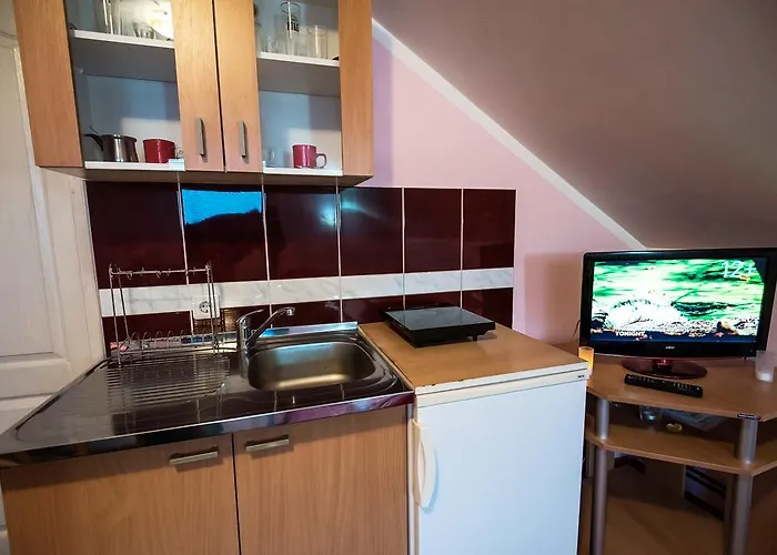 아파트 Blue House