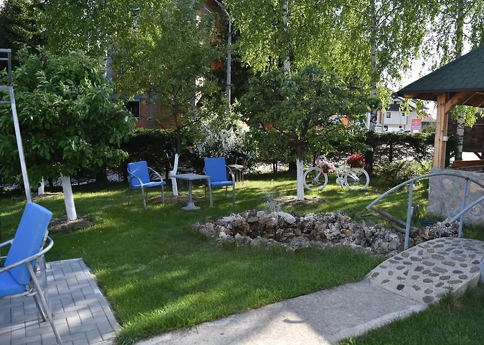 아파트 Blue House