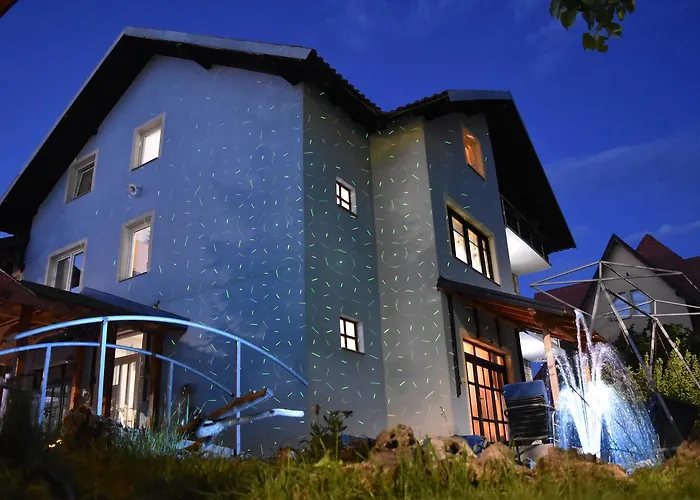 Blue House 즐라티보