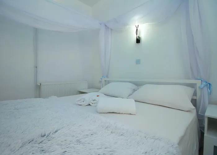 아파트 Blue House