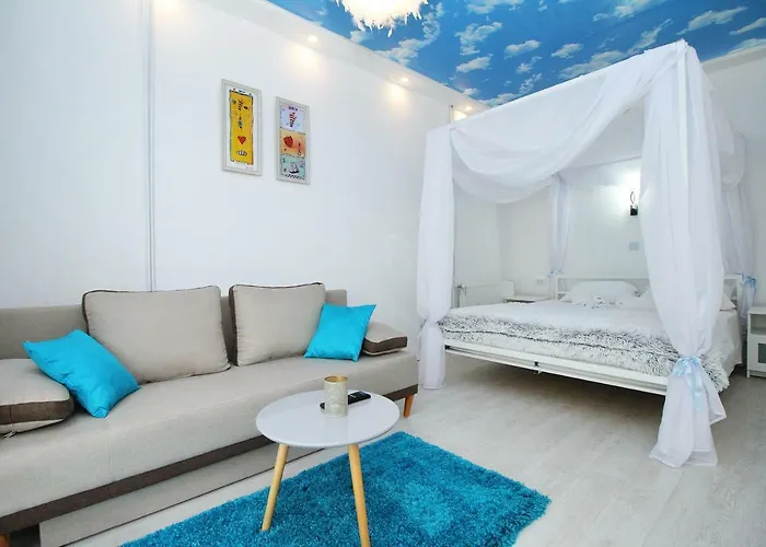 Blue House 아파트 *